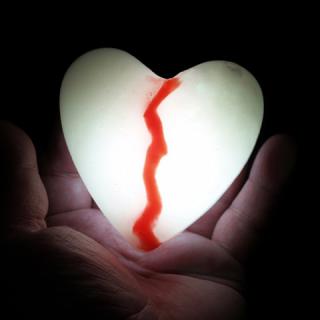 DShed: Five Vinegar Valentines: Broken Heart