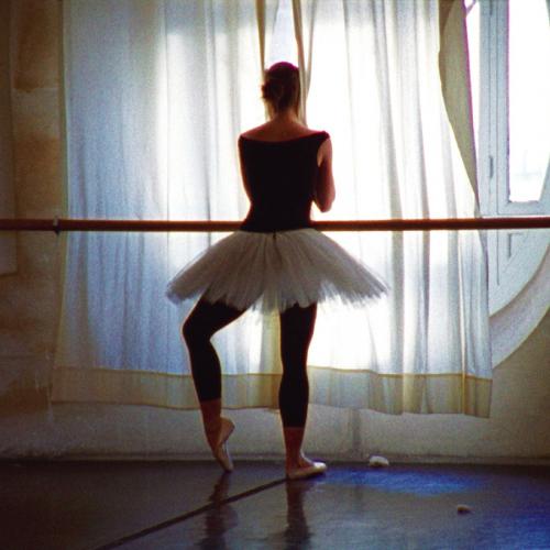 La Danse: curtain