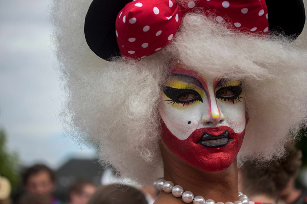 This Fabulous looking Drag-Queen was catching the crowds attention, with loads of people waiting to take selfies with her.