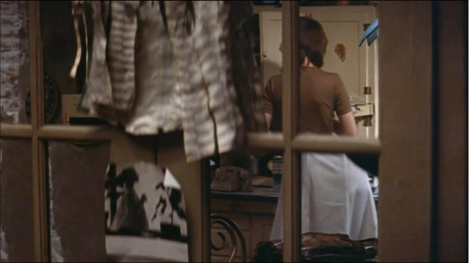an image of the back of Bree in Klute 