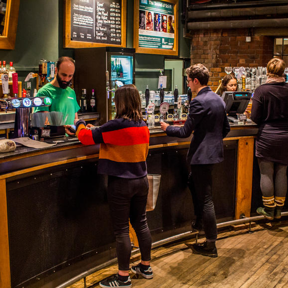 Café/Bar
