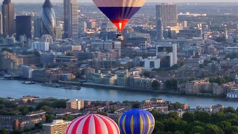 Luke Jerram's Sky Orchestra hot air balloons over London