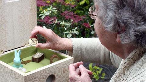 Chloe Meineck's Music Memory Box