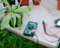 Garden Lab Whispers Grow, Knowle West Media Centre. Mud battery workshops. Photography by Ibi Feher.