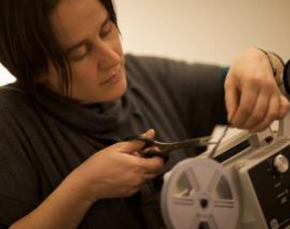 Image of artist Kathy Hinde