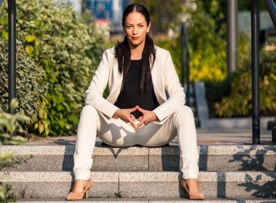 Image of Ella Mesma sat on some steps